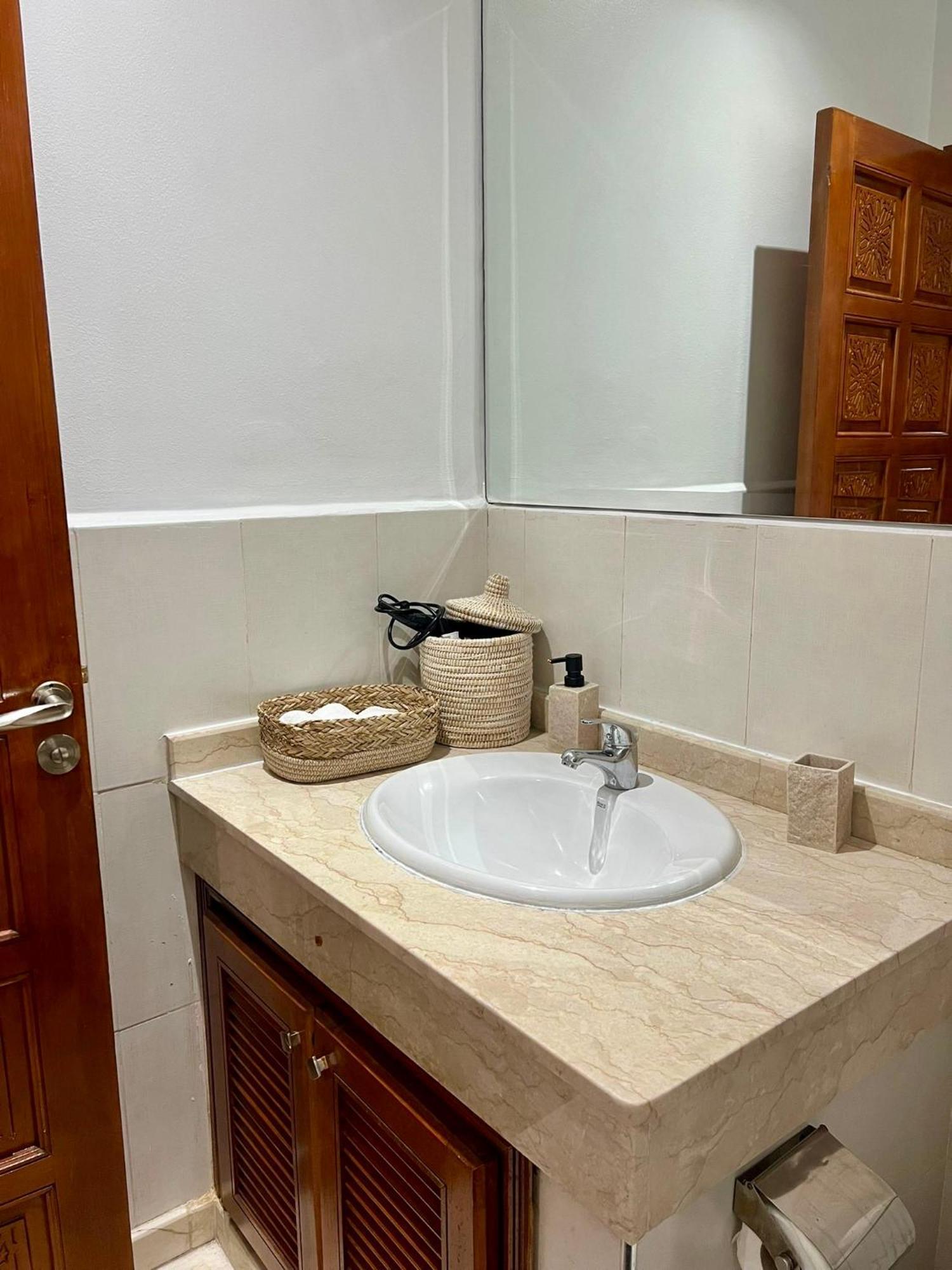 Cosy Appartement Au Coeur De Gueliz Marrakesh Esterno foto